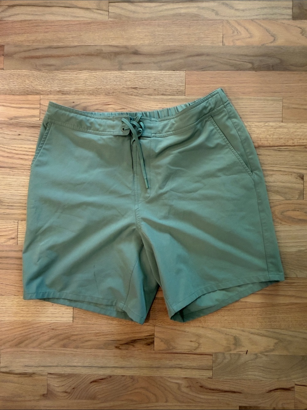 Kith Men’s Technical Stretch Drawstring Shorts Sage Green Size L